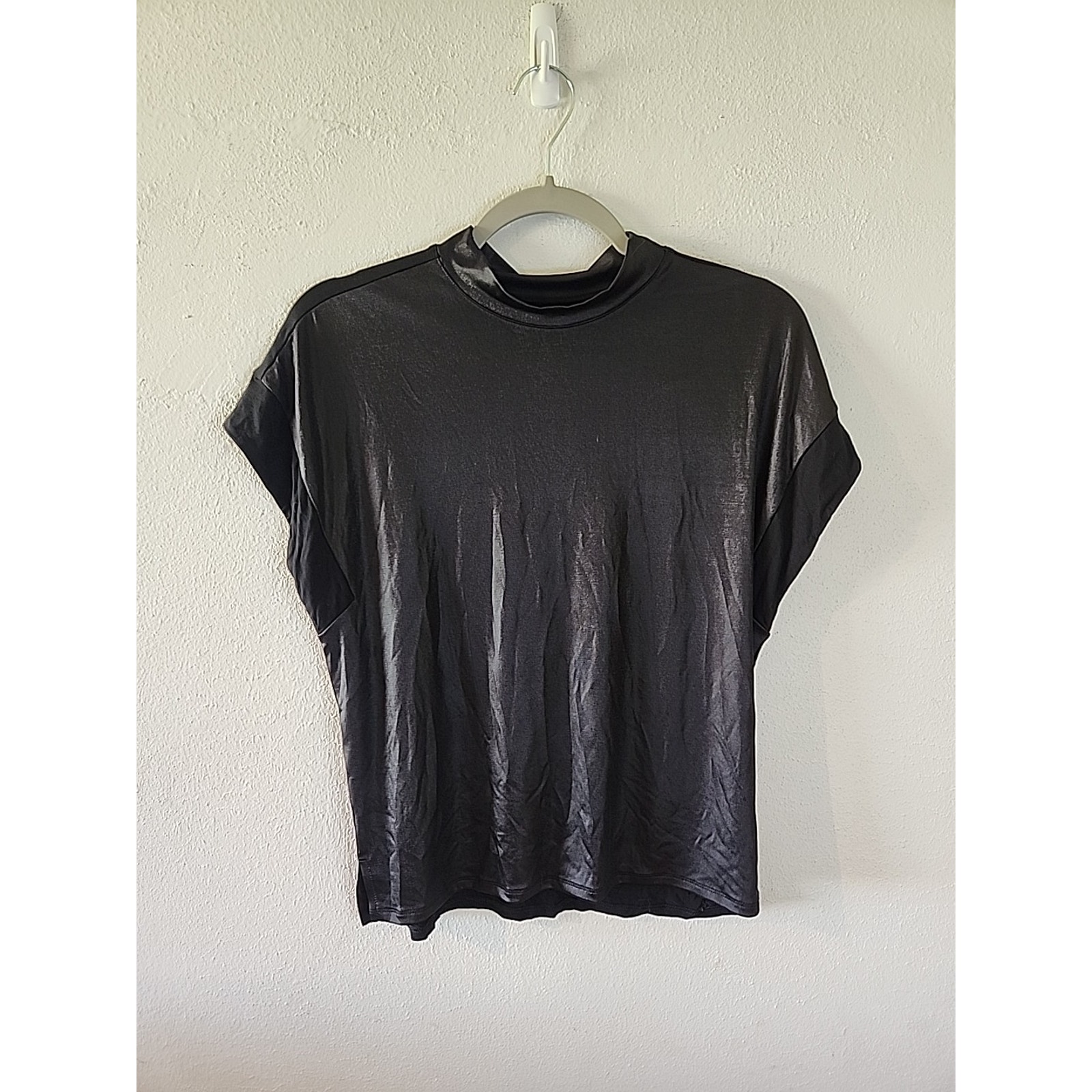 Express Tee Shirt Size Small Relaxed Fit Silky Stretch Short Sleeve Black Casual